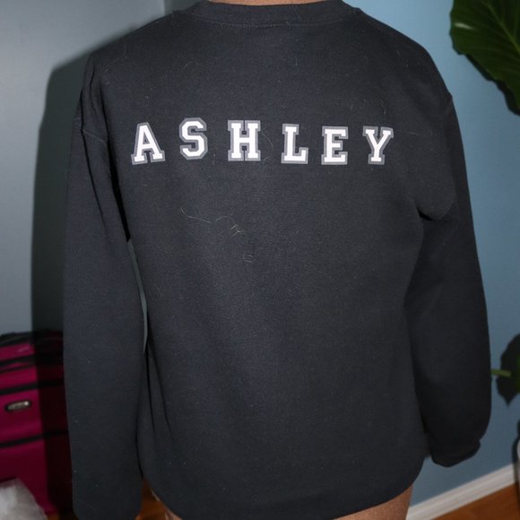 Homemade Ashley Sweatshirt - Picture 2 of 3